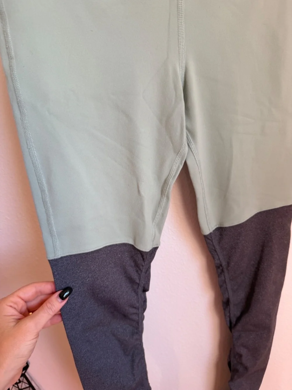 ALO Yoga Goddess Leggings Mint Green Heather Gray Ruched Colorblock Size M